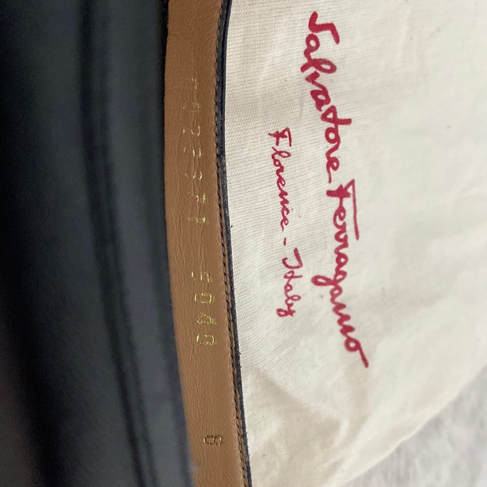 Salvatore Ferragamo Black Gancini Pump - Picture 4 of 5